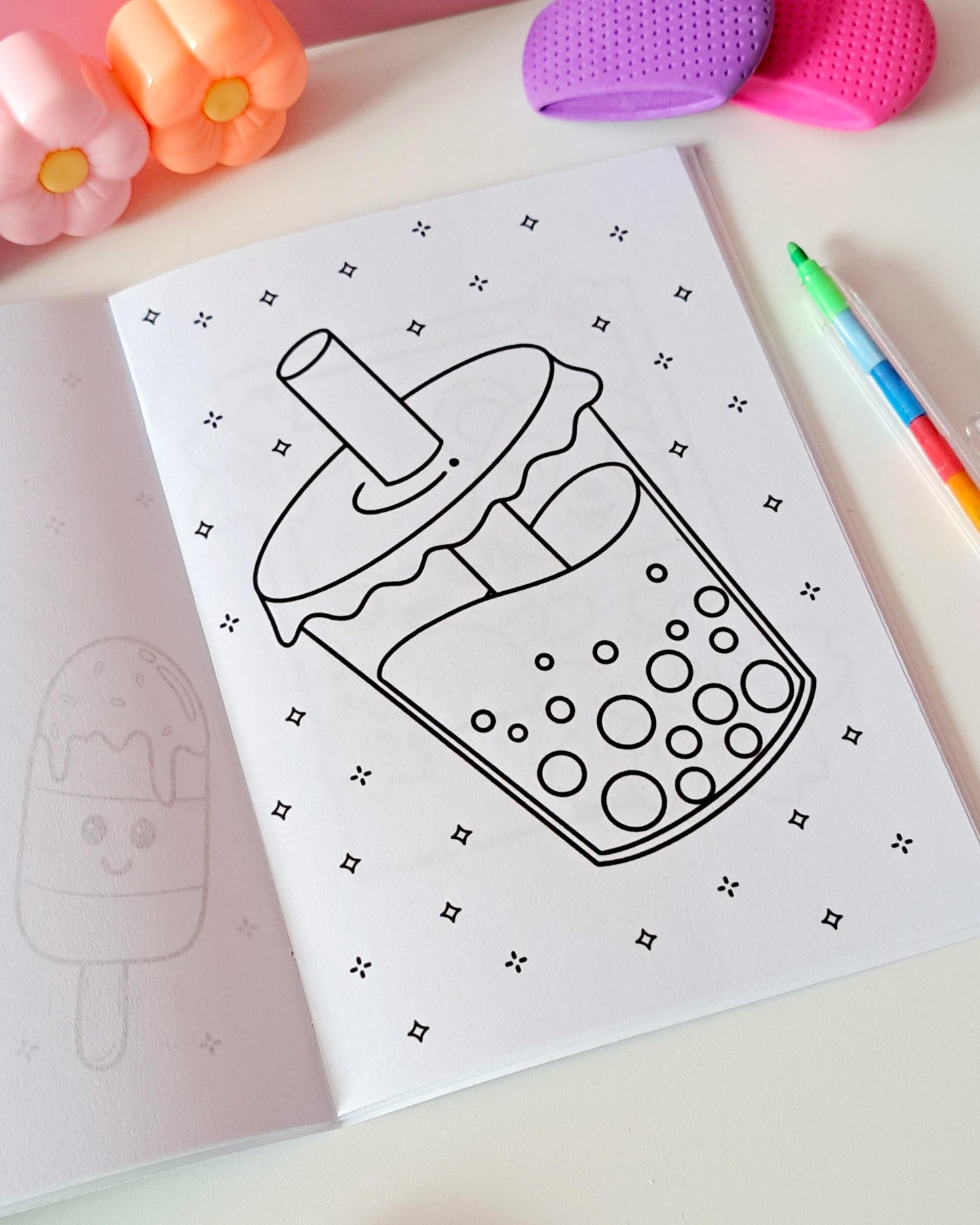 Kawaii mini colouring book